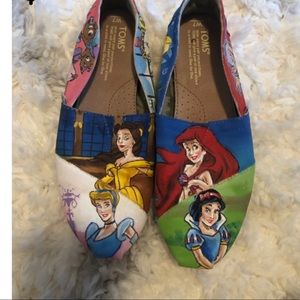 Disney Toms